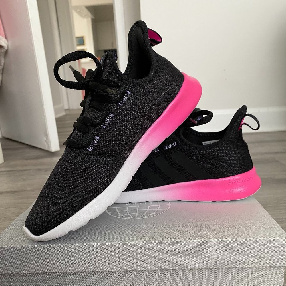 NWT Women’s 6.5 Adidas Black & Pink Sneakers